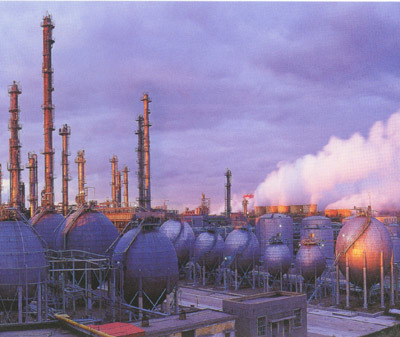 轉(zhuǎn)型中的石油石化生產(chǎn)基地--大慶(圖)